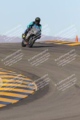 media/Dec-18-2022-SoCal Trackdays (Sun) [[8099a50955]]/Turns 9 and 10 Set 2 (1055am)/